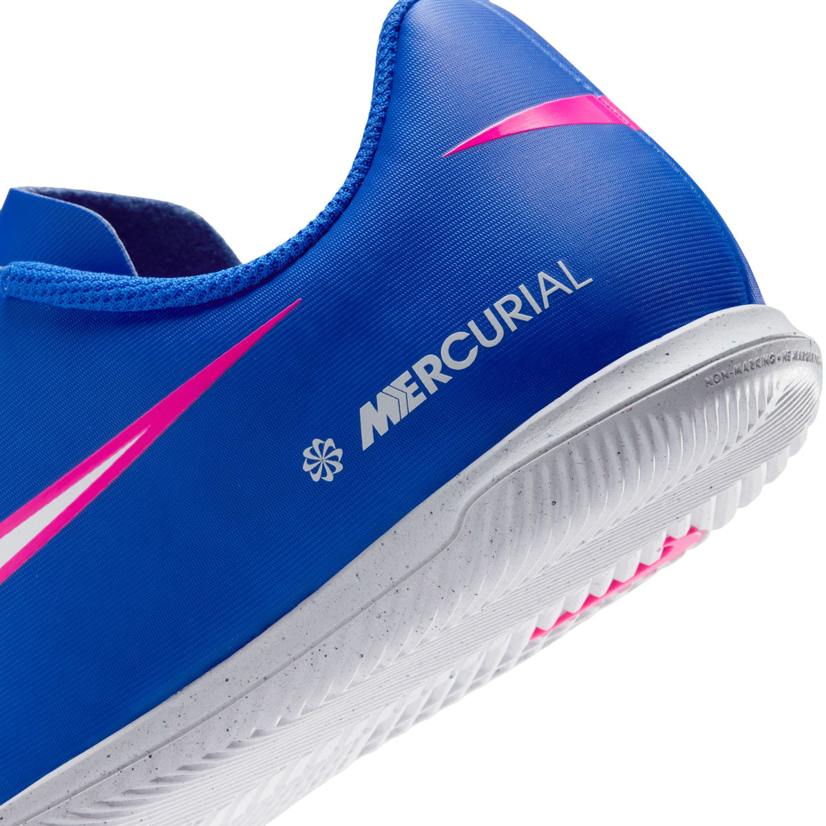 JR Vapor 16 Club Indoor Court Soccer Boots - Attack Pack