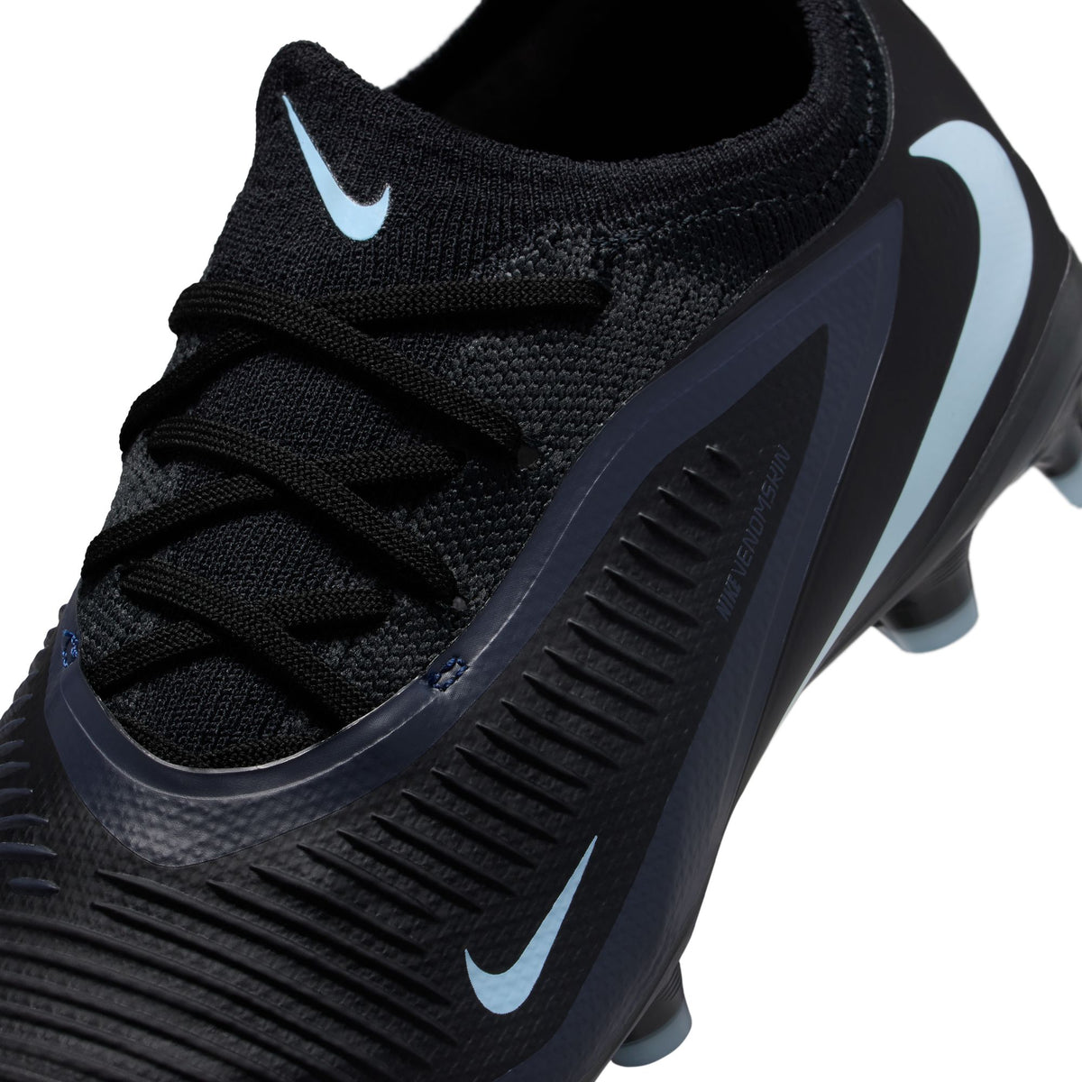 Nike Jr. Phantom 6 Low Pro Multi Ground Soccer Boots
