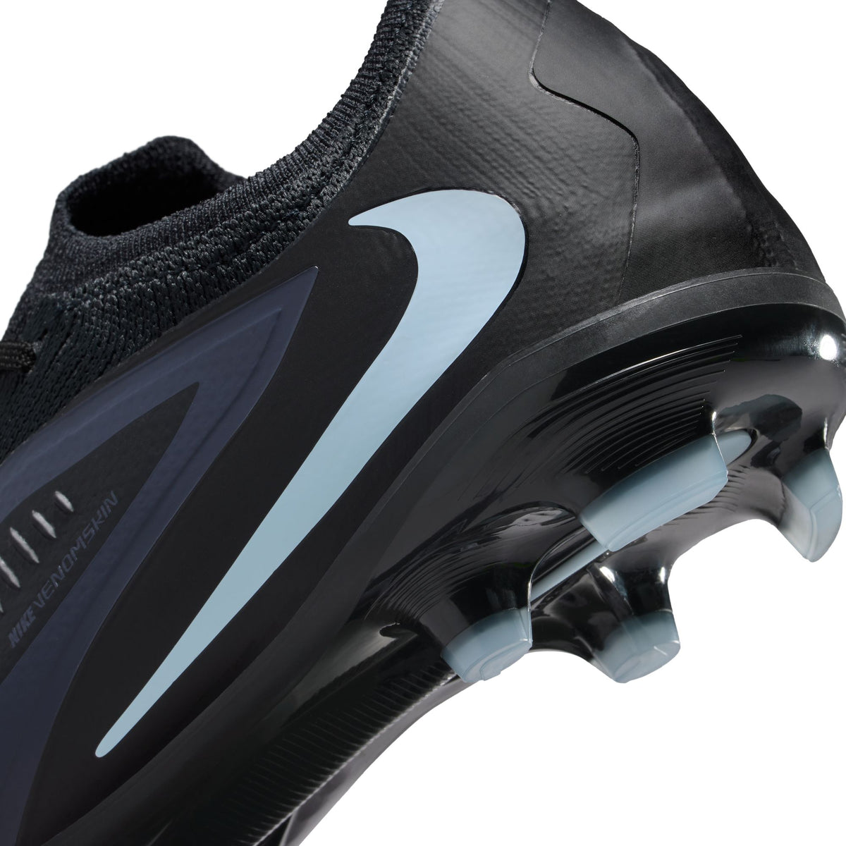 Nike Jr. Phantom 6 Low Pro Multi Ground Soccer Boots