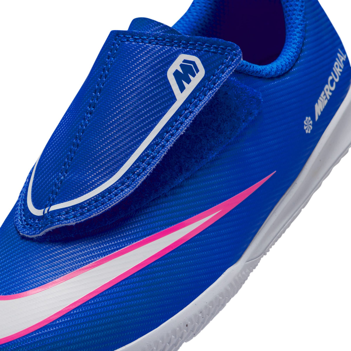 JR Vapor 16 Club Indoor Court Soccer Boots - Attack Pack (Little Kid Sizes 8C - 13.5C)