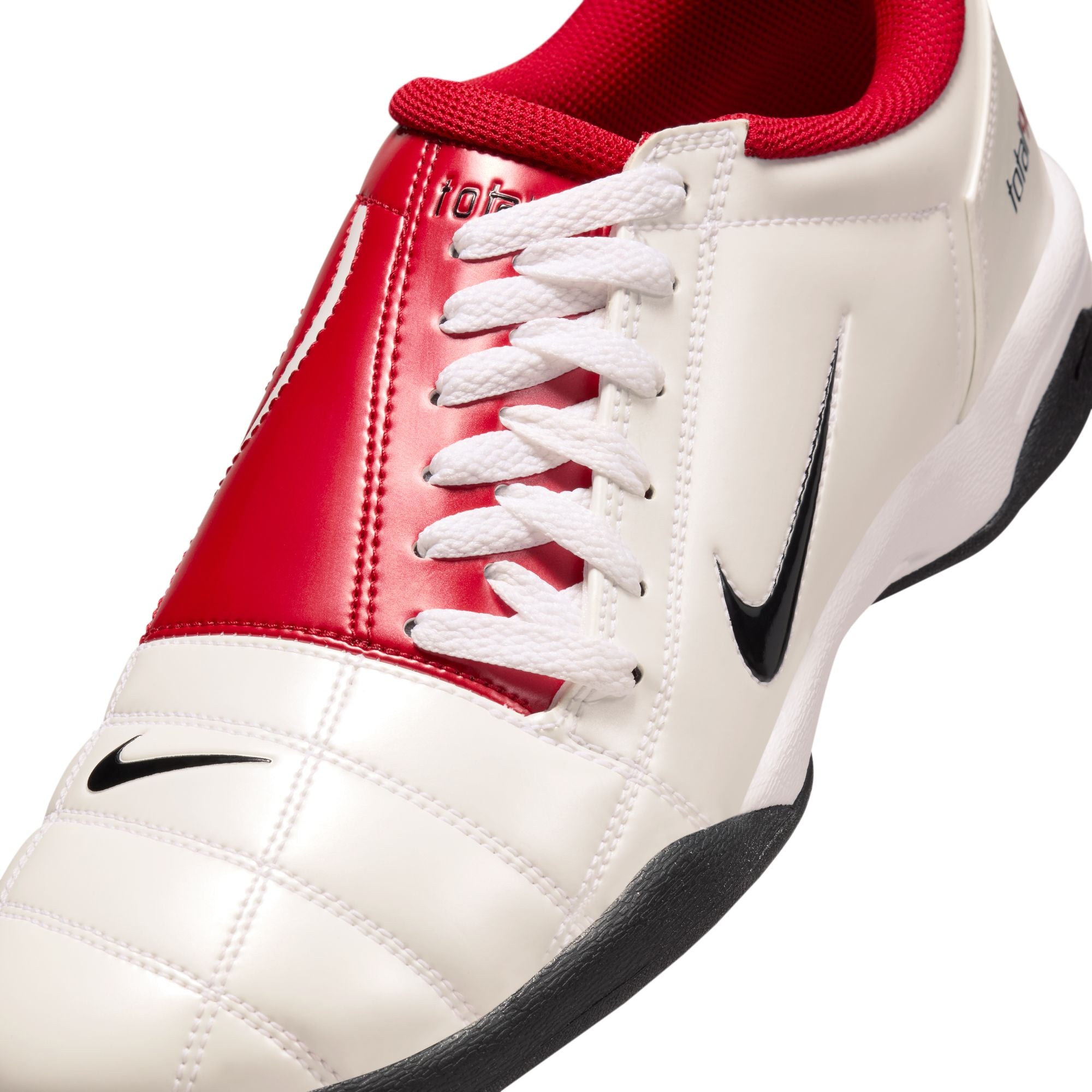 Total 90 Indoor Soccer Boots