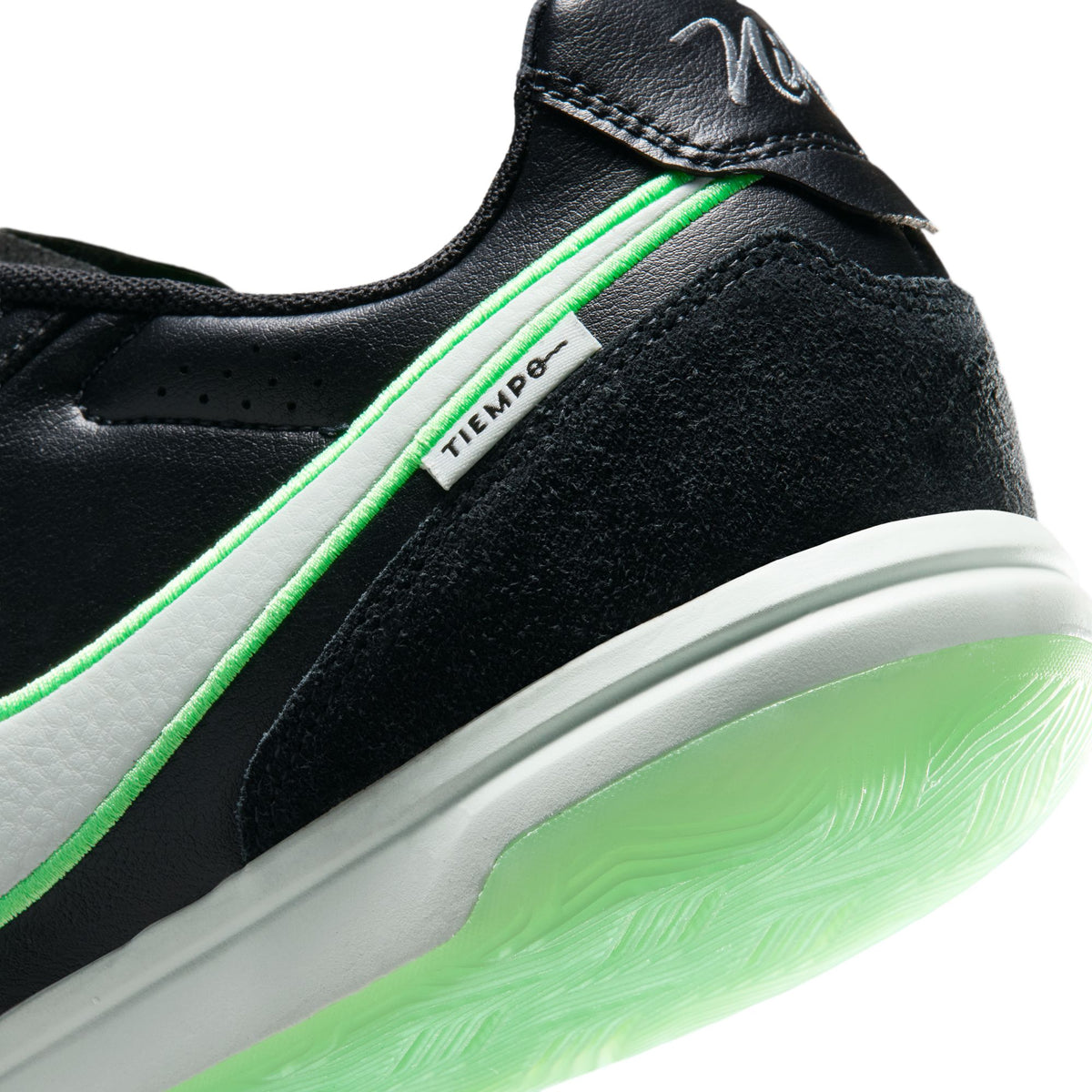 Nike Tiempo Streetgato Indoor Soccer Boots