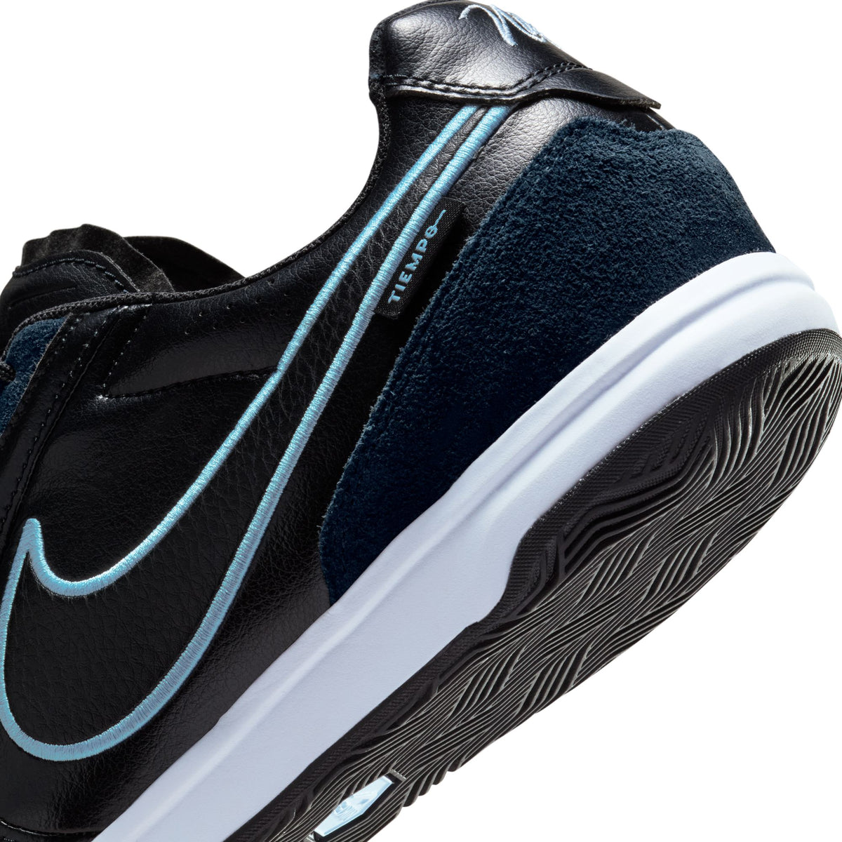 Nike Tiempo Streetgato Indoor Soccer Boots