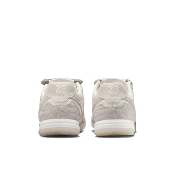 Nike Tiempo Streetgato SE Indoor Soccer Boots