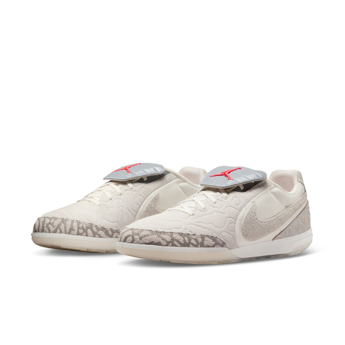 Nike Tiempo Streetgato SE Indoor Soccer Boots