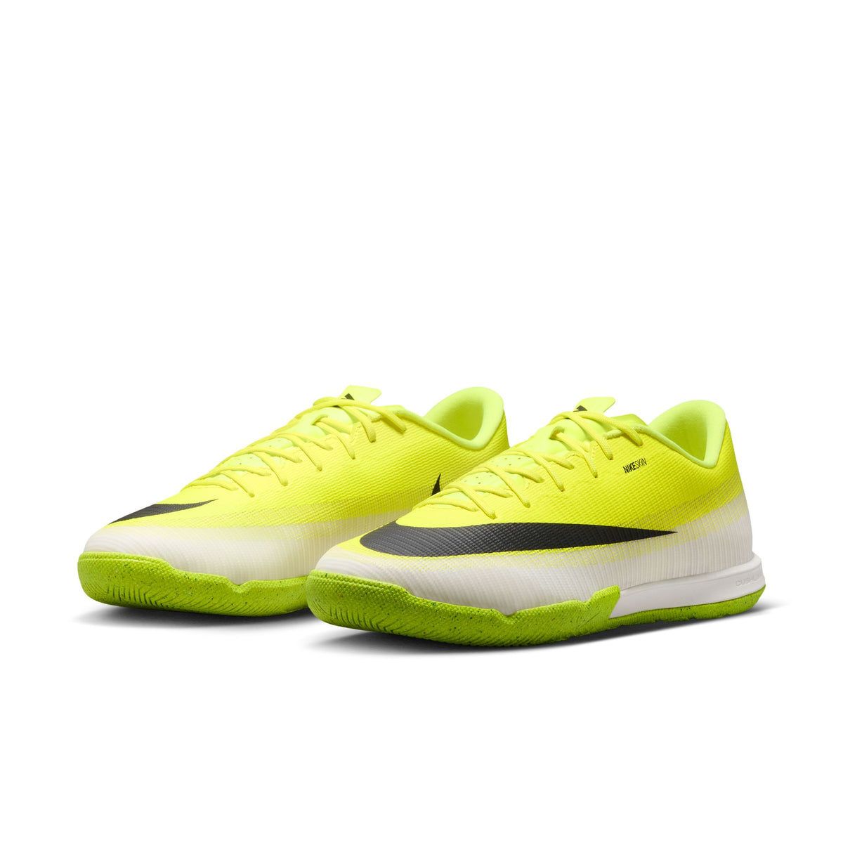 Vapor 17 Academy Indoor Court Soccer Boots
