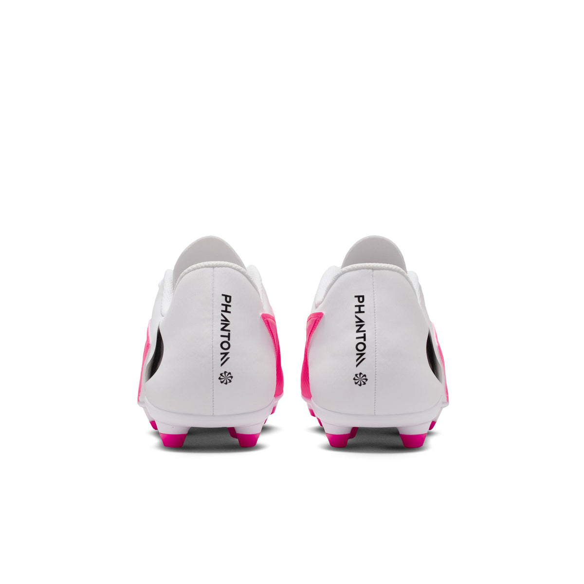 Phantom 6 Low Club Multi Ground Boots - 2026 World Cup Pack
