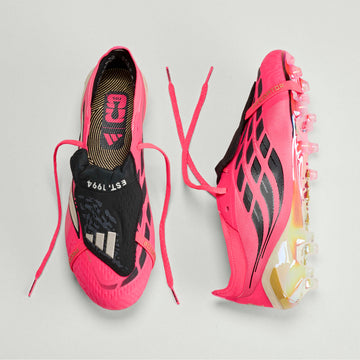 Predator Elite Fold-over Tongue Artificial Ground Soccer Boots - World Cup 26 Pack