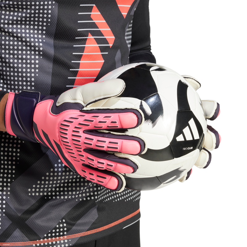 Predator Match Fingersave Goal Keeper Gloves