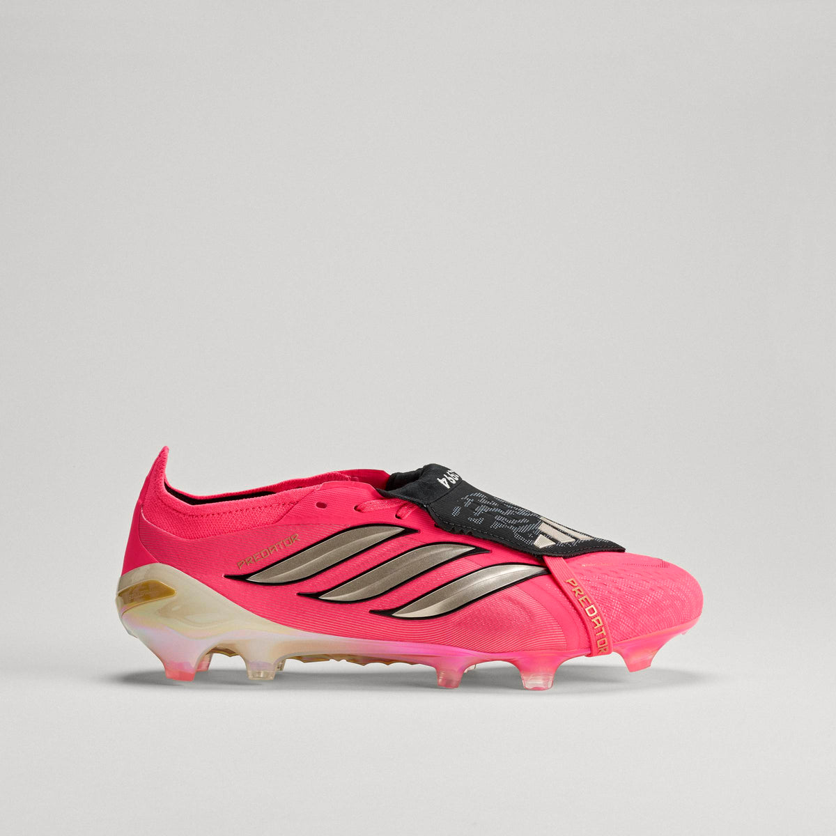 Predator Elite Fold-Over-Tongue Firm Ground Soccer Boots - World Cup 26 Pack