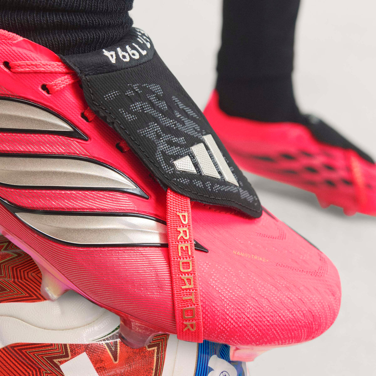 Predator Elite Fold-Over-Tongue Firm Ground Soccer Boots - World Cup 26 Pack