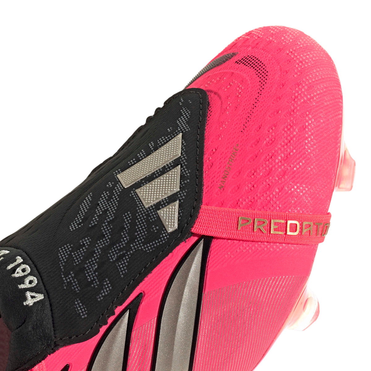 Predator Elite Fold-Over-Tongue Firm Ground Soccer Boots - World Cup 26 Pack