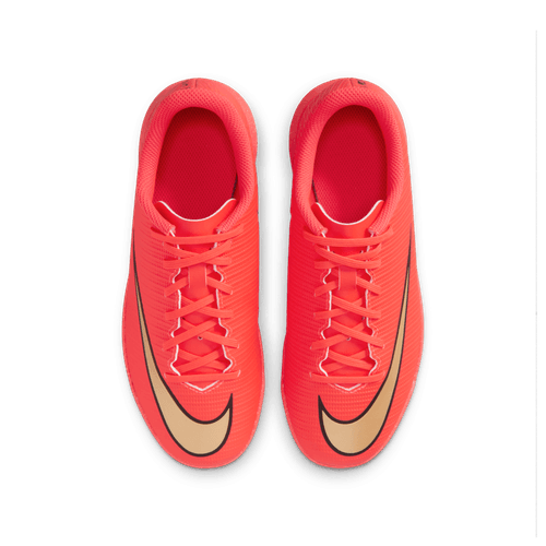 JR Vapor 17 Club Turf Soccer Boots