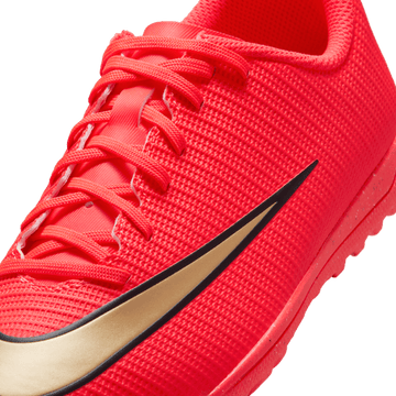 JR Vapor 17 Club Turf Soccer Boots