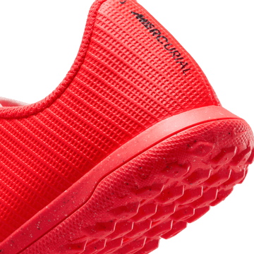 JR Vapor 17 Club Turf Soccer Boots